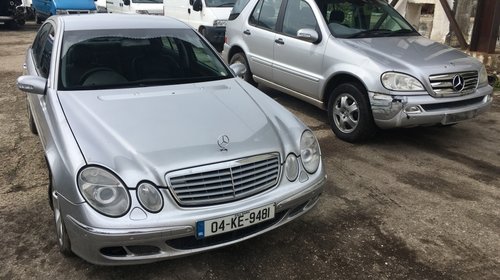 Dezmembrez Mercedes E-CLASS W211 2004 Berlina