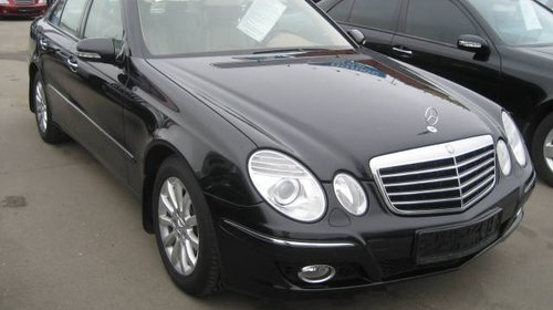 Dezmembrez Mercedes E-CLASS W211 2006 3.0 CDI