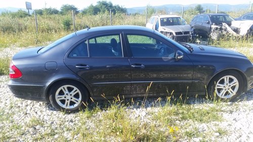 Dezmembrez Mercedes E-Class W211 2008 sedan 2.2 cdi