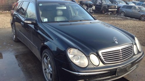 Dezmembrez Mercedes E CLASS W211 3200 cdi an 2005