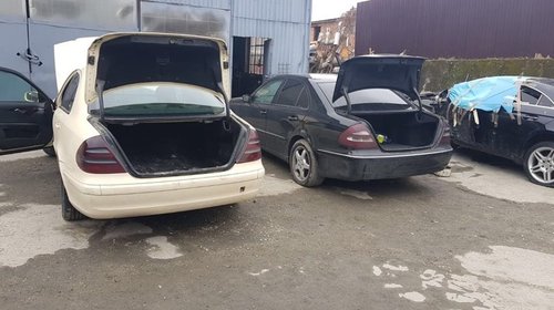 Dezmembrez Mercedes E class W211 an 2004 moto