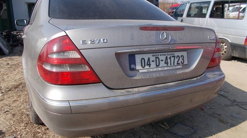 Dezmembrez MERCEDES E-CLASS W211 AUTOMAT 270 CDI