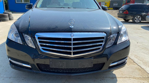 Dezmembrez Mercedes E-Class W212 2.2Cdi