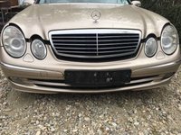 Dezmembrez Mercedes E200 w211 2003