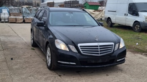 Dezmembrez Mercedes E220 cdi w212 break