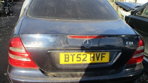 Dezmembrez mercedes e220 cdi