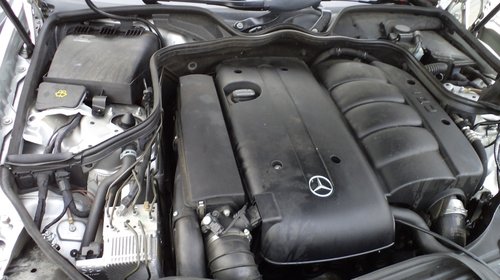 Dezmembrez Mercedes E220 fabricatie 2003, motor 2148 cc, diesel