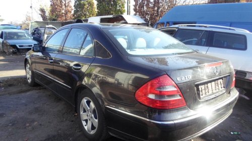 dezmembrez Mercedes E270 W211an 2004