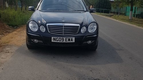 Dezmembrez Mercedes E280 w211 facelift 2009