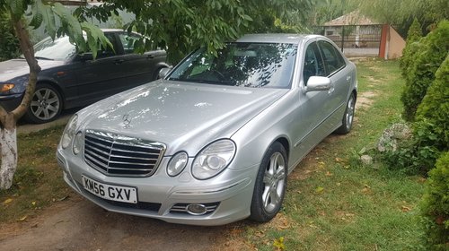 Dezmembrez Mercedes E280 w211 Facelift v6