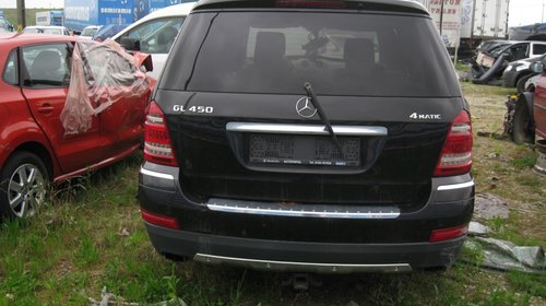 Dezmembrez Mercedes GL 450