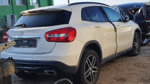 Dezmembrez Mercedes GLA X156 2016 suv 1.6 benzina