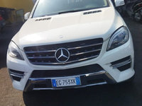 Dezmembrez Mercedes ml 166 motor 2.2 cdi volan stânga