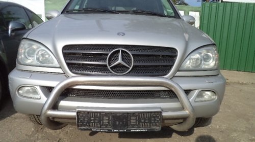 Dezmembrez Mercedes ML 2002 motor 2685 cc Die