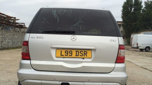 Dezmembrez Mercedes ML 270 CDI, 2001