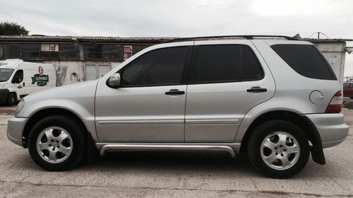 Dezmembrez Mercedes ML 270 CDI, 2001