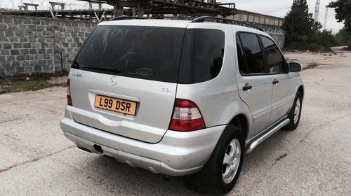 Dezmembrez Mercedes ML 270 CDI, 2001