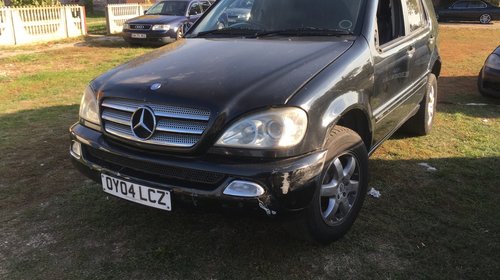 Dezmembrez mercedes ml 270 cdi