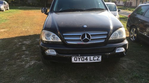 Dezmembrez mercedes ml 270 cdi