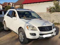 Dezmembrez Mercedes ML 350 W164 benzina