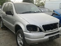 Dezmembrez Mercedes ML W163 motor 2.7CDI