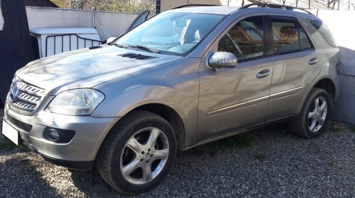 Dezmembrez Mercedes ML W164 320 CDI 2006