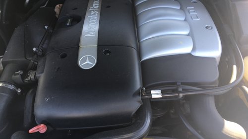 Dezmembrez Mercedes ML270 din 2003 , motor 2.7 Diesel