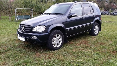 Dezmembrez Mercedes ML270CDI an 2004 W163 Aut