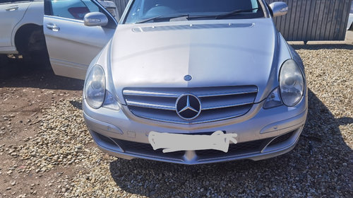 Dezmembrez Mercedes R-Class W251 2008