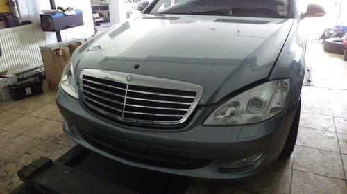 Dezmembrez mercedes s class w 221 din 2008