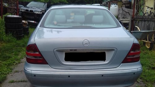 Dezmembrez Mercedes S-CLASS W220 2001 berlina 3.2 CDI