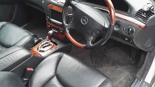 Dezmembrez Mercedes S-CLASS W220 2005 BERLINA S320 CDI