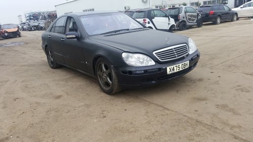 Dezmembrez Mercedes S Class W220 din 2001 5.0 b