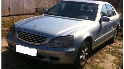 Dezmembrez Mercedes S-class w220