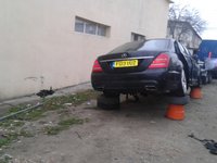 Dezmembrez mercedes s class w221 din 2013