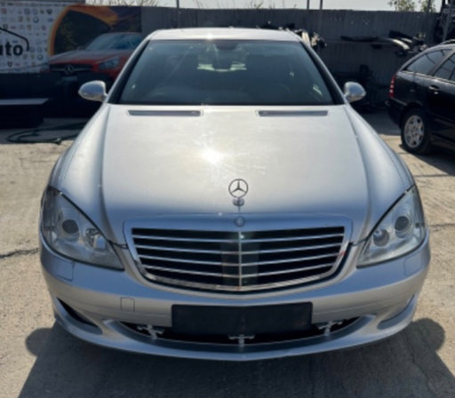 Dezmembrez Mercedes s class w221 motor 3.0 d euro 