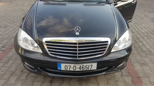 Dezmembrez Mercedes S-CLASS W221