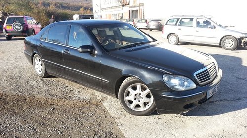 Dezmembrez Mercedes S320 cdi, an 2002 dotari 