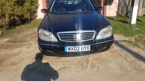 Dezmembrez Mercedes S320 W220