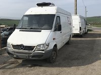 Dezmembrez mercedes sprinter din 2001 motor 2,2 cdi