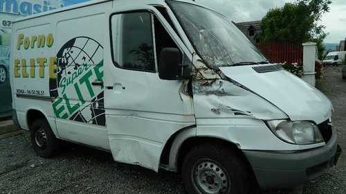 Dezmembrez Mercedes Sprinter - 2001