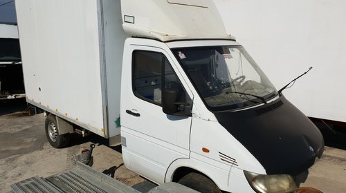 Dezmembrez Mercedes Sprinter 2002 Frigorific