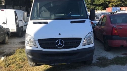 Dezmembrez Mercedes SPRINTER 2007 FURGON 2.2