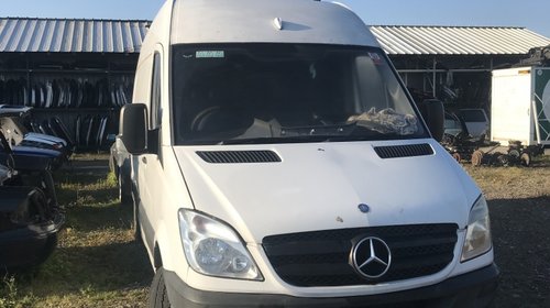 Dezmembrez Mercedes SPRINTER 2011 Autoutilita