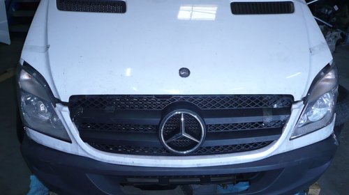 Dezmembrez mercedes sprinter 515 cdi