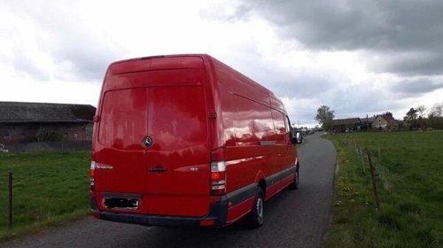 Dezmembrez Mercedes Sprinter 906 2007 duba 2.2 CDI