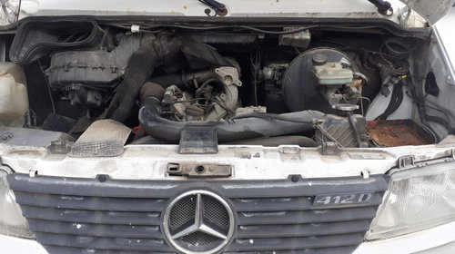 Dezmembrez Mercedes Sprinter din 1999, motor 2.9 Diesel