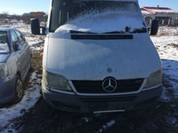 Dezmembrez Mercedes Sprinter din 2004 2.2 diesel punte dubla 15 locuri