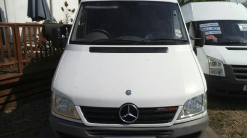 Dezmembrez Mercedes Sprinter - motor 2.2 cdi 