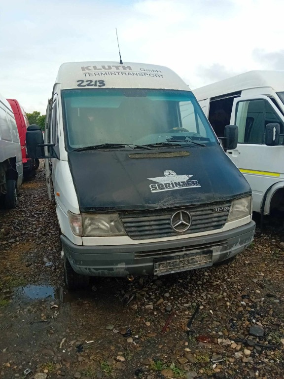 Duba Sprinter Dezmembrez Mercedes Sprinter W905 1999 Duba 2.9 piese auto sh originale ...